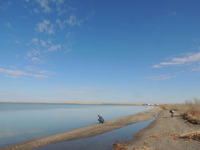 克拉玛依唯一的湖泊艾里克湖
