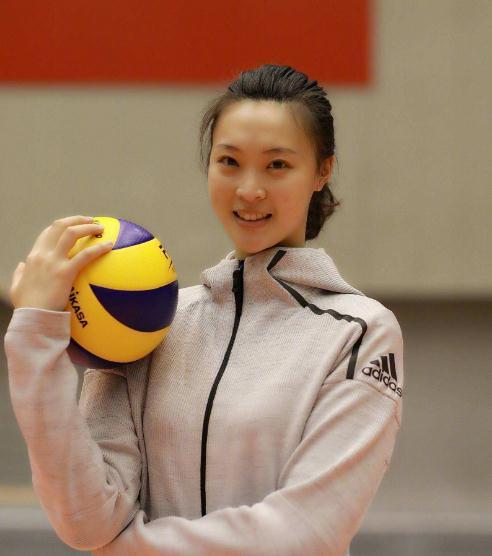 惠若琪长得有多美?穿着时尚身材完美,1米92身高太吸睛