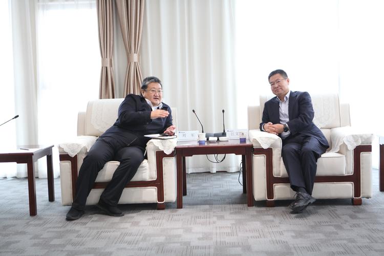江文波行长一行拜访华新燃气集团有限公司董事长刘军