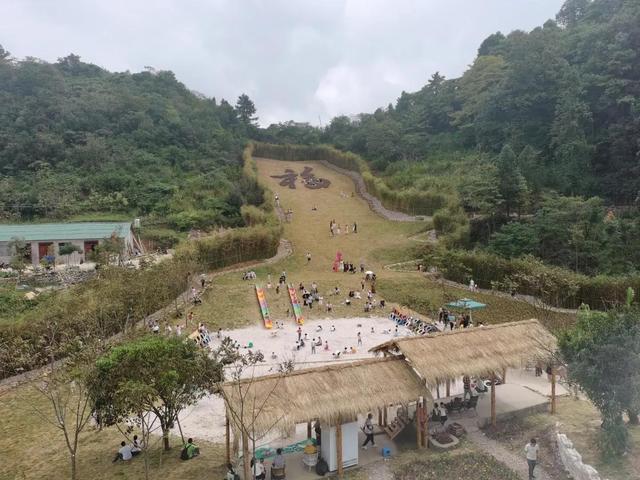 兴义的一个景点又火了还原农村味道的打柴山景区