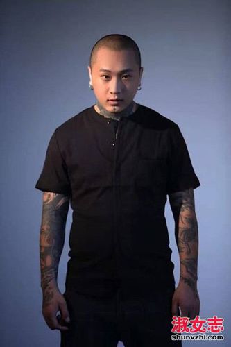 快手lao方丈怎么红的 快手lao方丈月赚888万真相
