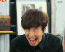 那些年光洙的标志性笑容#李光洙##李光洙是逗比男神