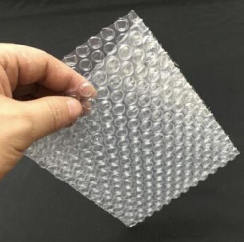 快递气泡膜千万别扔,放在卫生间和厨房,一年能省不少钱