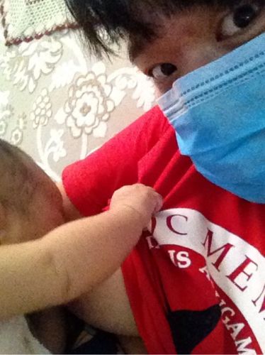 都来发一张宝宝吃奶照片吧