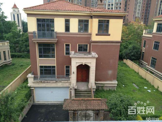 一手 更名房独栋别墅 花园200平 门前双车位 产