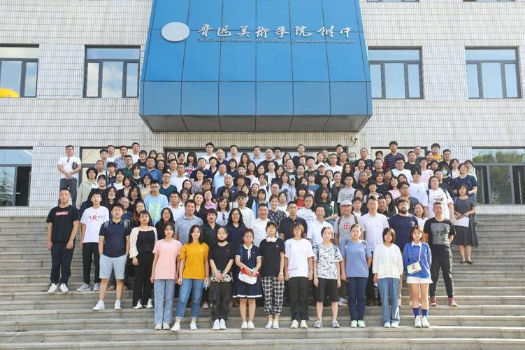 美育灰色调为美院附中,杭二中,杭州艺术学校等艺术类院校输送大量美术