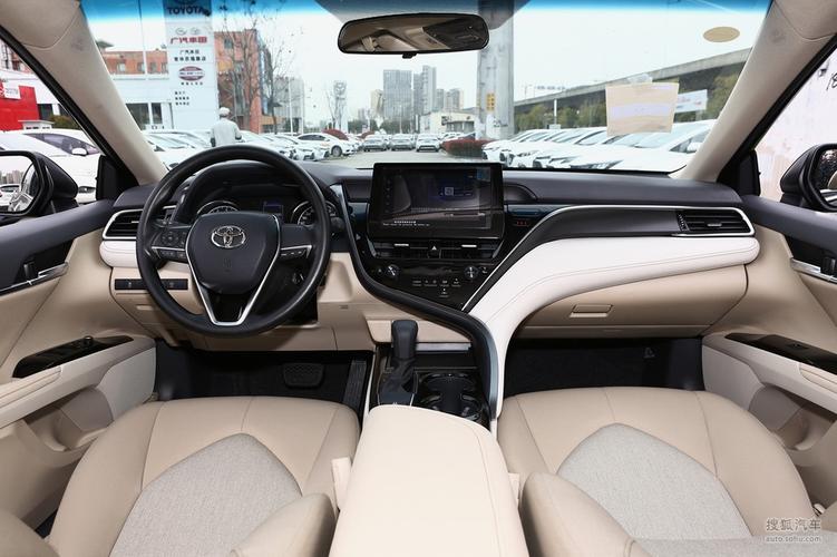 【 丰田凯美瑞高清图片】_黑色/米色_内饰_搜狐汽车网