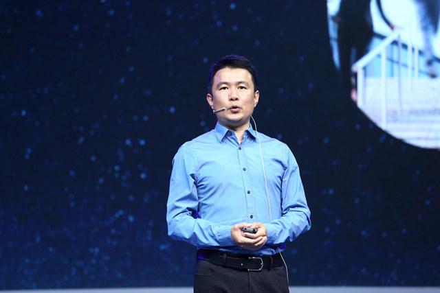 腾讯视频客厅产品部总经理赵罡发表主题演讲