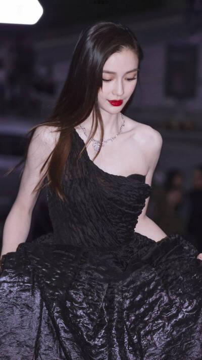杨颖