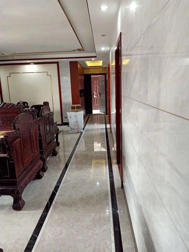 朋友家新房装修完工,瓷砖上墙真大气,电视墙看着都羡慕!晒晒!