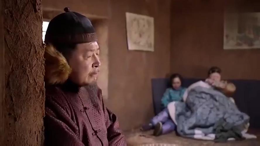 林海雪原:大地主冯家败了,儿媳妇都要出走,婆婆哭的那叫个惨!