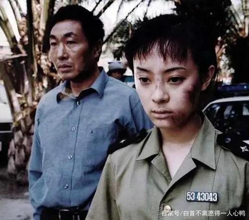 2003年,在电视剧《玉观音》中饰演的缉毒大队潘队长,这部当年红遍全国