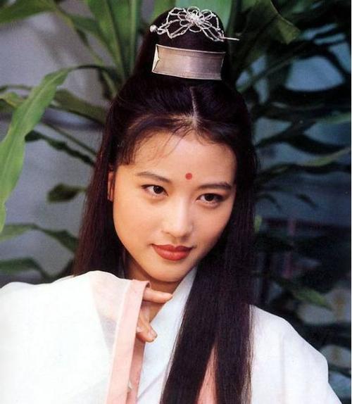 不同版本周芷若比美