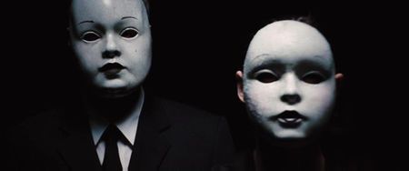 哪部电影有个白色恐怖面具