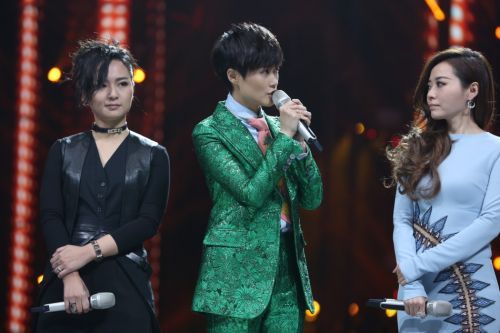 05超女三强李宇春周笔畅张靓颖同台引追忆(组图)