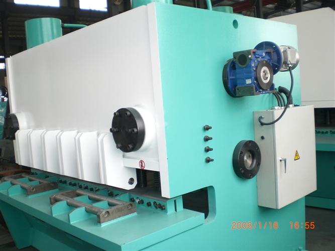 液压闸式剪板机qc11y-16x2500不锈钢板剪切 精度高质量优
