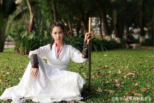 《剑来》:陈平安成了持剑者,白衣姐姐的目的终于明确