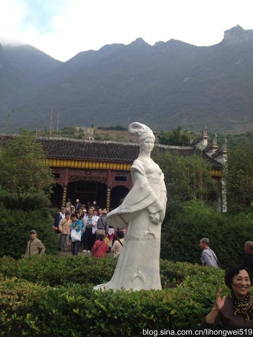 这次川江行,我们有幸来到王昭君的出生地——湖北省兴山县高阳镇