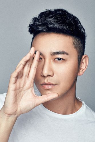 鹿马影像商业摄影工作室作品主持人陈欢面膜广告