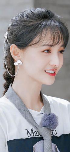 清纯可爱郑爽写真手机壁纸