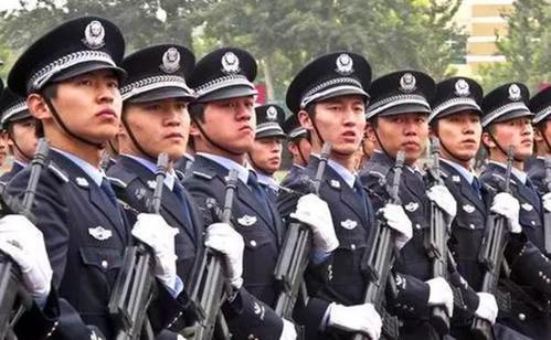 "密林悍匪"周二全落网记:随时携带刀枪炸药,鱼肉百姓