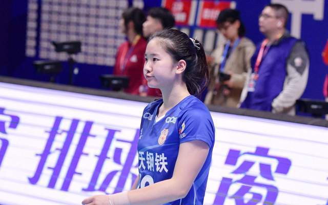 恭喜中国女排,蔡斌或助00后倪非凡坐稳主力,再见了王梦洁林莉