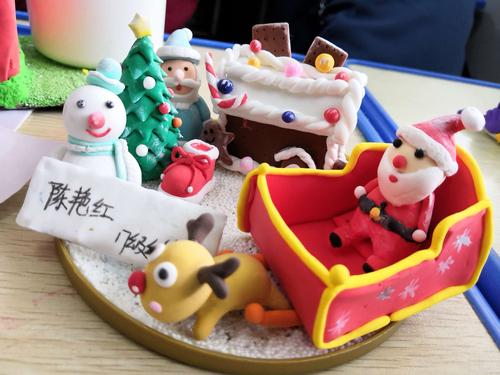 17幼教八班彩泥作品《雪人》