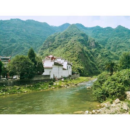 洞口县是革命老区县,有多个名胜古迹旅游景点