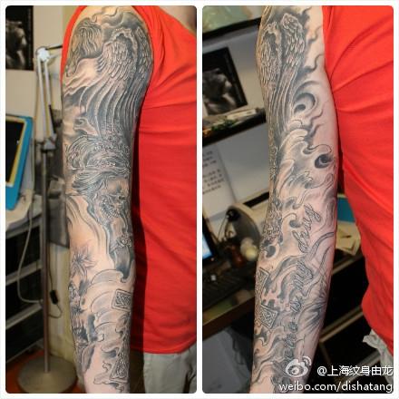 花臂纹身_大图_上海由龙刺青