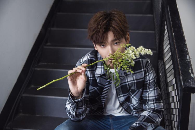 邢昭林图片 邢昭林帅气写真图片