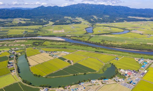 河流为什么总是弯弯曲曲的牛轭湖又是什么