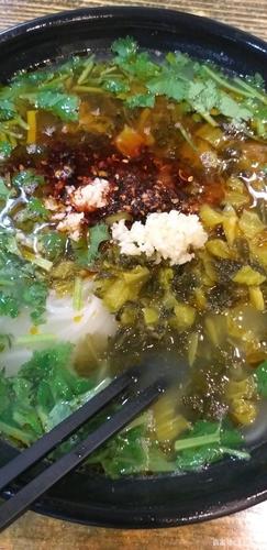 徐州小吃之酸菜米线
