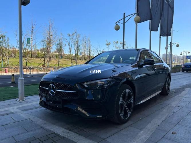 奔驰2022款新c260l松石绿皓夜版