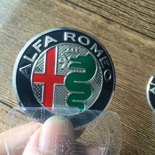 阿尔法罗密欧giulia方向盘标志alfaromeo车贴改装车装饰汽车车标