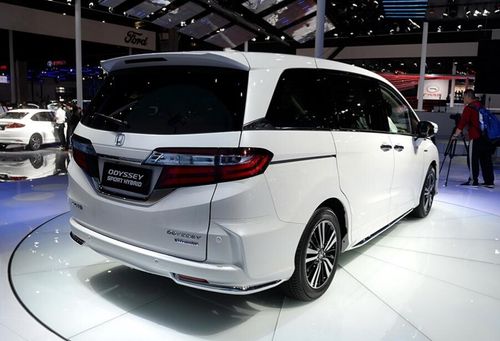 七座mpv"新标杆",2.0混动 电动门,新款本田奥德赛完成
