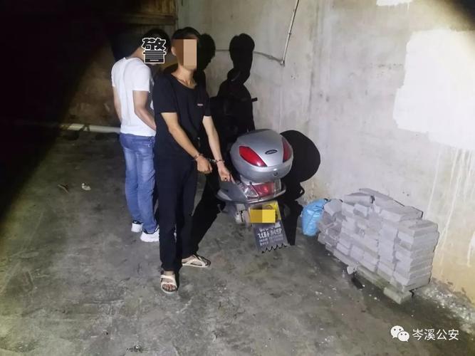 一偷车贼在岑溪偷车被监控全程拍下,在龙圩被抓获