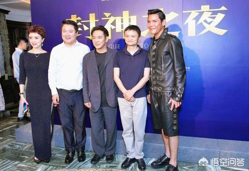 曾志伟,官方身高157cm 娱乐圈中最为著名的矮子明星有曾志伟,潘长江