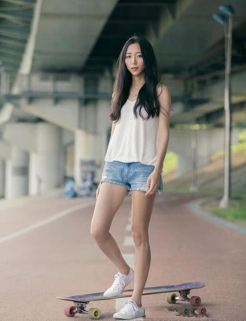 因为热爱,所以坚持:韩国滑板女神高孝周居然还是一名设计师