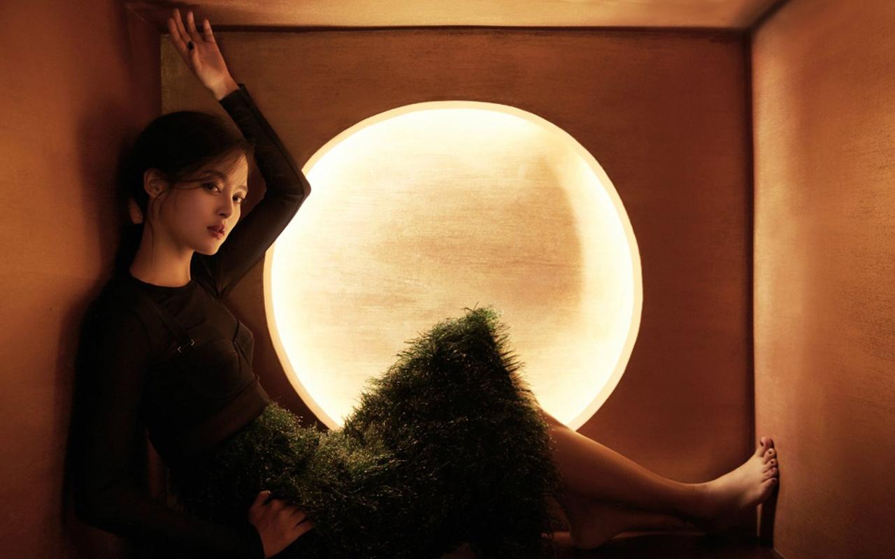 辛芷蕾魅力迷人时尚写真图片桌面壁纸,大陆明星,气质美女,高清图片