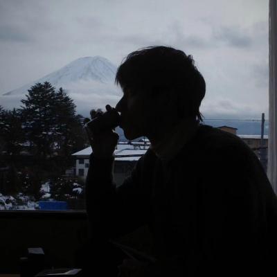 高冷低调男生头像 高清低调帅气的男生头像图片