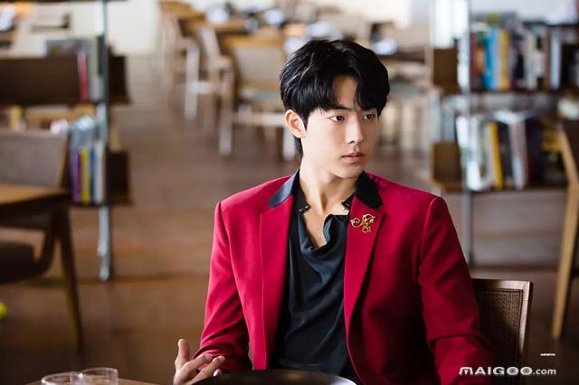 韩国十大性感男明星 韩国身材好的男明星 韩国肌肉男明星排行榜