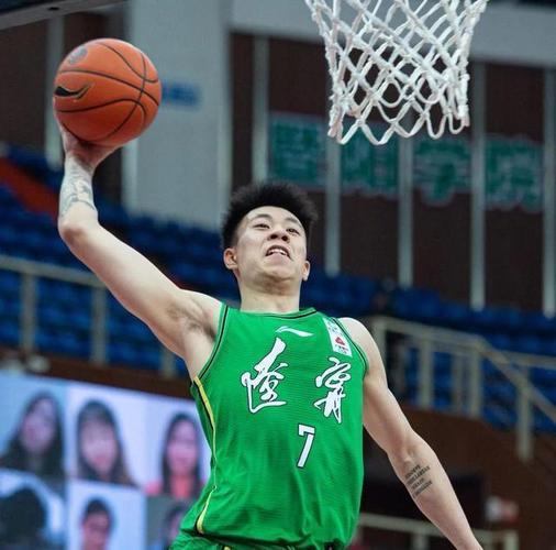 面对上一场的失利,辽宁队本场整装待发,最终在小将张镇麟的带领下