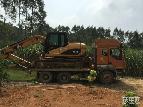 卡特挖掘机宣传图片专区