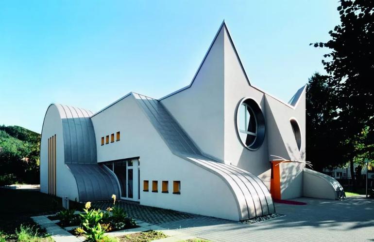 现代主义建筑pk后现代主义建筑,你更钟意哪个?