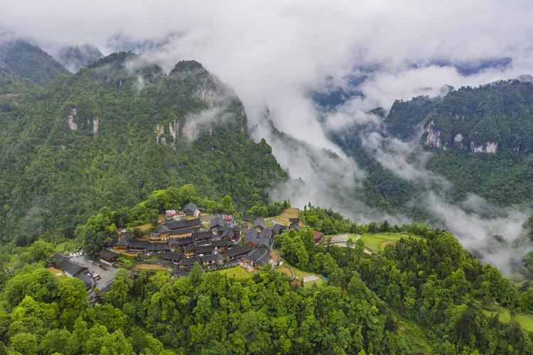 十八洞村