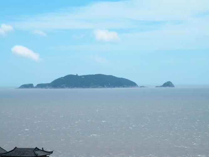  /p> p>珞珈山山顶海拔118.