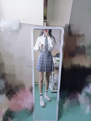 想看看jk穿帆布鞋的搭配