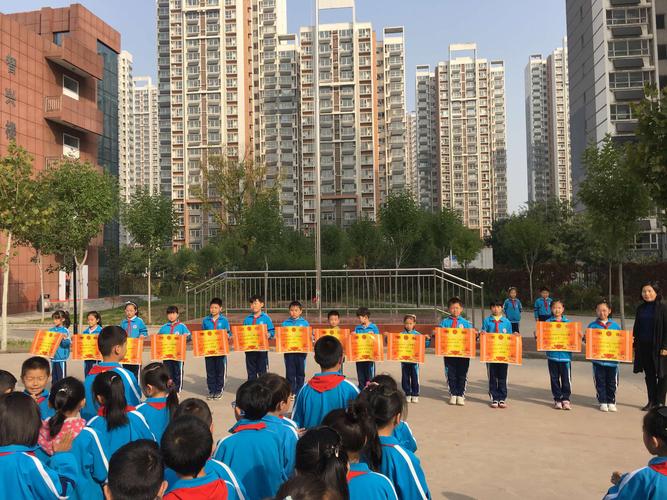 校园绽放文明花——记复兴区实验小学"文明礼仪伴我行