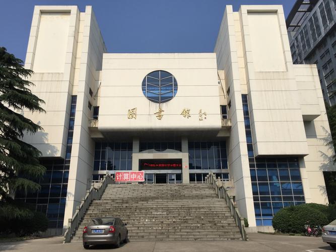 江苏大学京江学院是几本学费一年多少?具体地址在哪