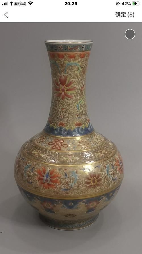 对于我们现代收藏价值来说,明白了为什么珐琅彩瓷器高贵无比.